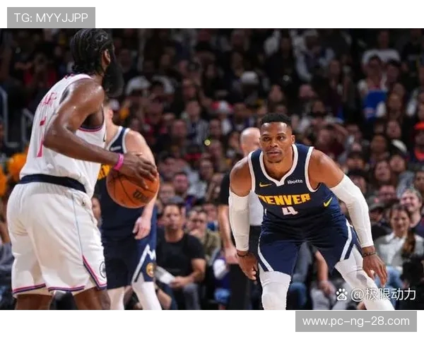 勇士与掘金激战正酣 季后赛对决牵动无数球迷心弦 勇士与掘金激战正酣 季后赛对决牵动无数球迷心弦