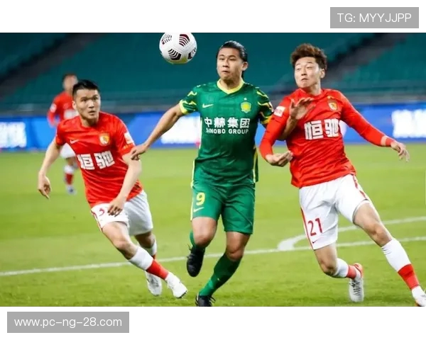 杭州篮球队在挑战赛中以79分稳居积分榜首位，展现强劲实力