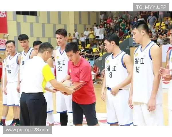 深圳篮球队荣登篮球比赛经验排行榜第二名引发热议 深圳篮球队荣登篮球比赛经验排行榜第二名引发热议