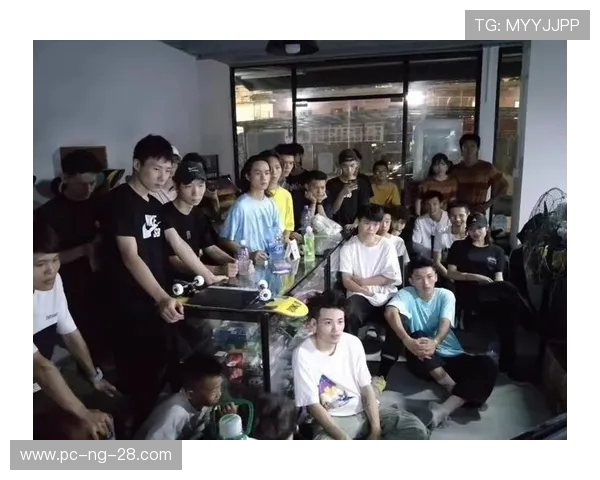 重庆滑板队战术揭秘：滑板巨献背后的团队精神与技巧分析